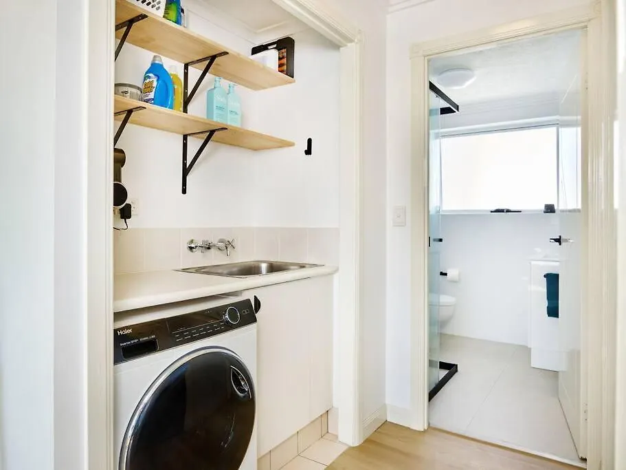 Apartamento Palm Beach Renovated 1 Bedroom Gold Coast Austrália
